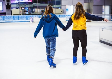 The Basic Ice Skating Moves for a Beginner