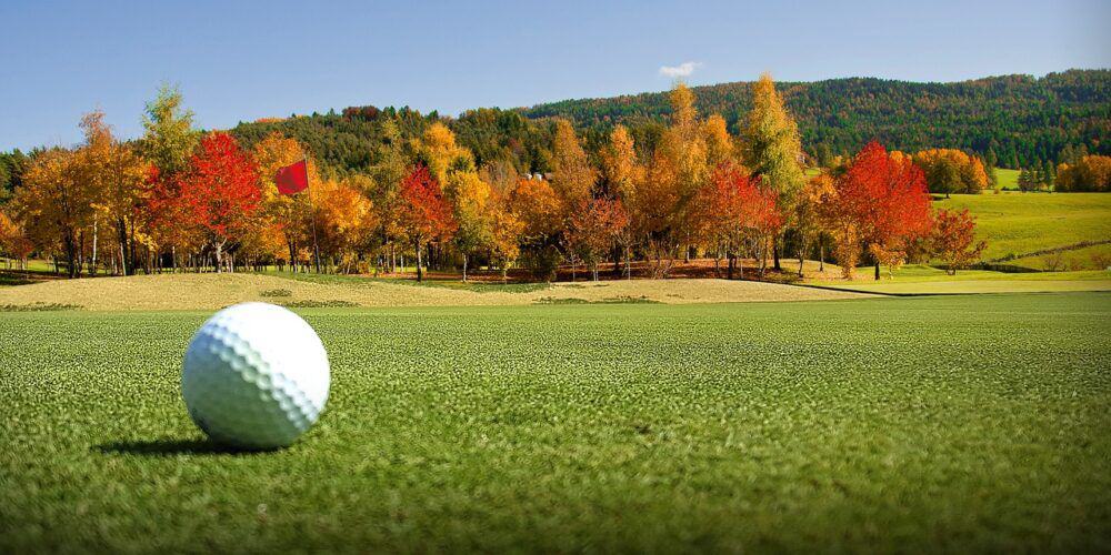 What is the ideal dimple count on golf balls for seniors