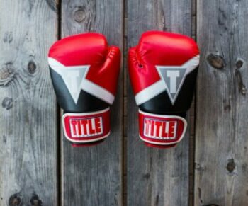 can you put boxing gloves in the washing machine