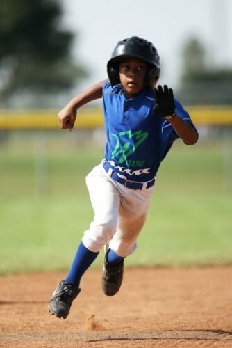 Should you tighten baseball glove laces