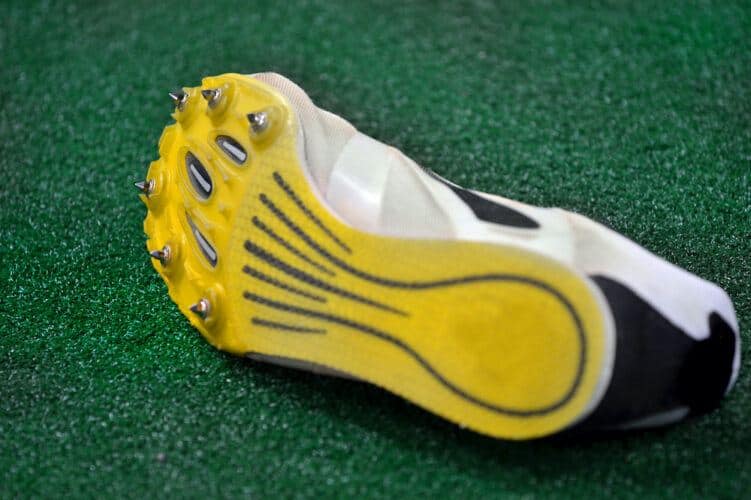 track spikes