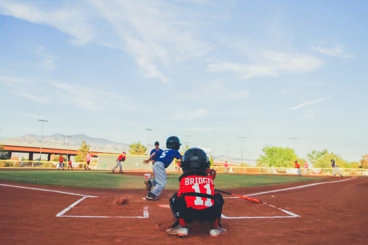 Little league baseball field dimensions