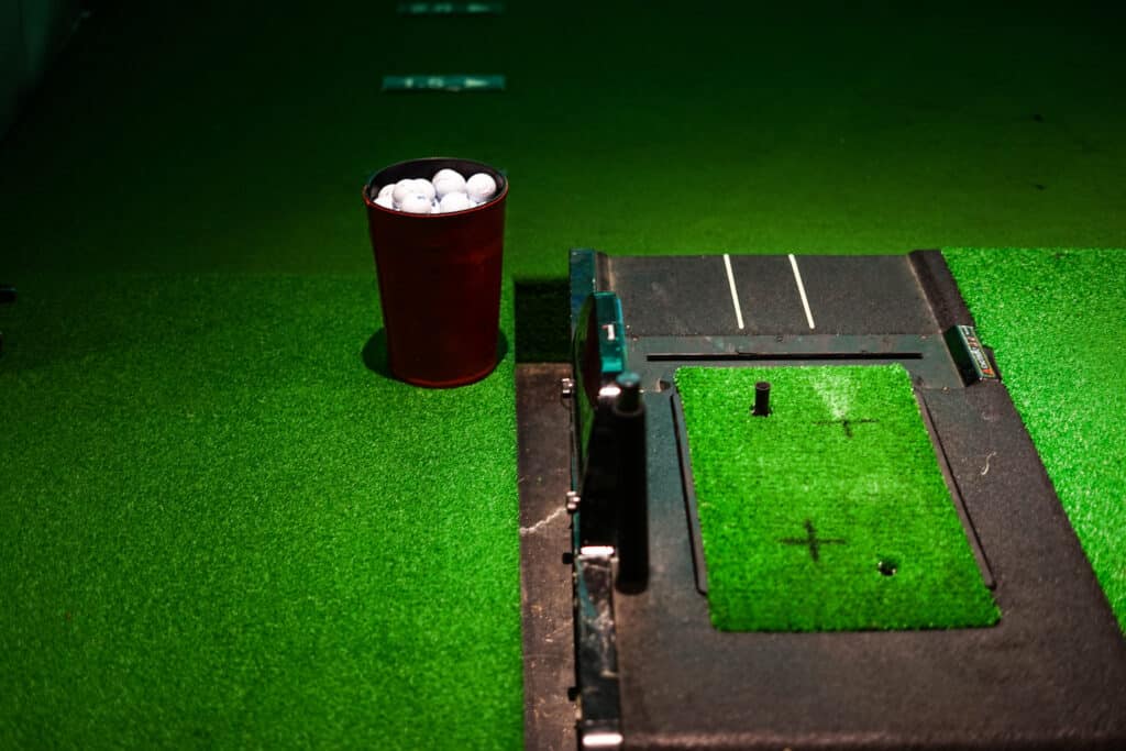 Key Factors to Consider When Investing in a High-Tech Golf Simulator