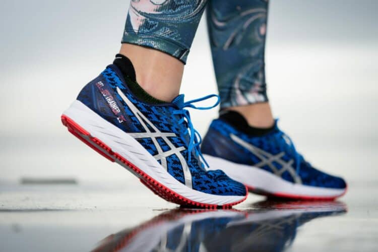 WHAT DIFFERENT TYPES OF RUNNING SHOES ARE AVAILABLE